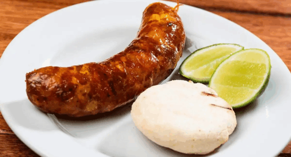 Arepa con Chorizo Antioqueño